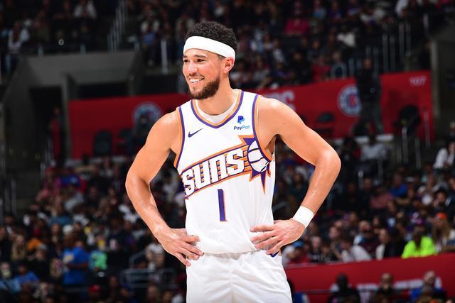 内马尔宣布结束国家队生涯，全力聚焦俱乐部发展